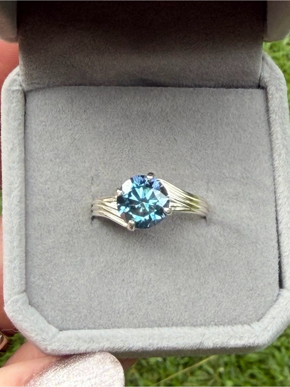 2CT Certified Blue Diamond Moissanite Solitaire Ring in 925 Sterling Silver Sz 7 - Picture 12 of 16